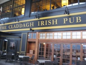 Claddagh Irish Pub