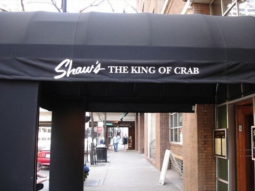 join-the-happy-hour-at-shaw-s-crab-house-in-chicago-il-60611